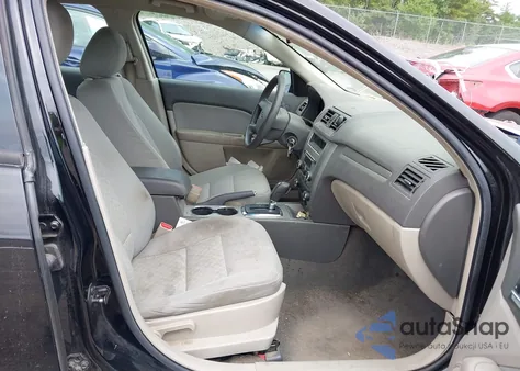 2012 Ford Fusion S z USA, uszkodzony, nr VIN 3FAHP0GA0CR153694